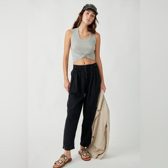 Free People Lotta Love Linen Trouser Tapered Balloon Wide Leg Pants Black sz 0 - Picture 1 of 12